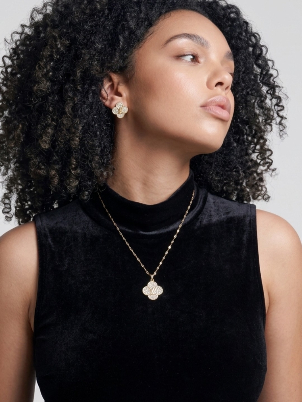 Gold-Tone Necklace & Earrings Like New